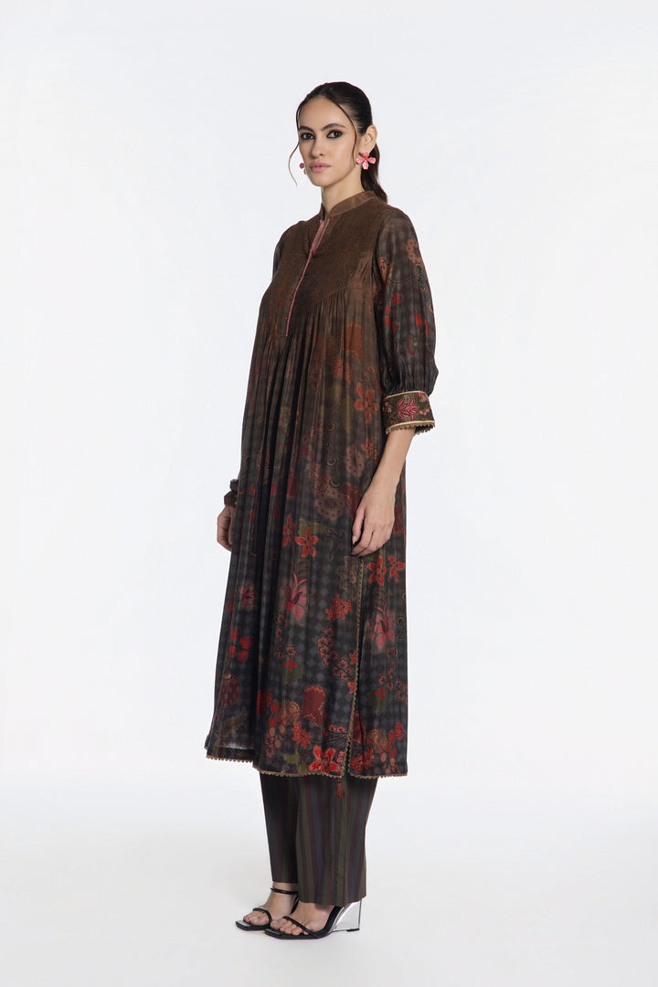 ROOHANI  FLORA
 PINTUCK KURTA