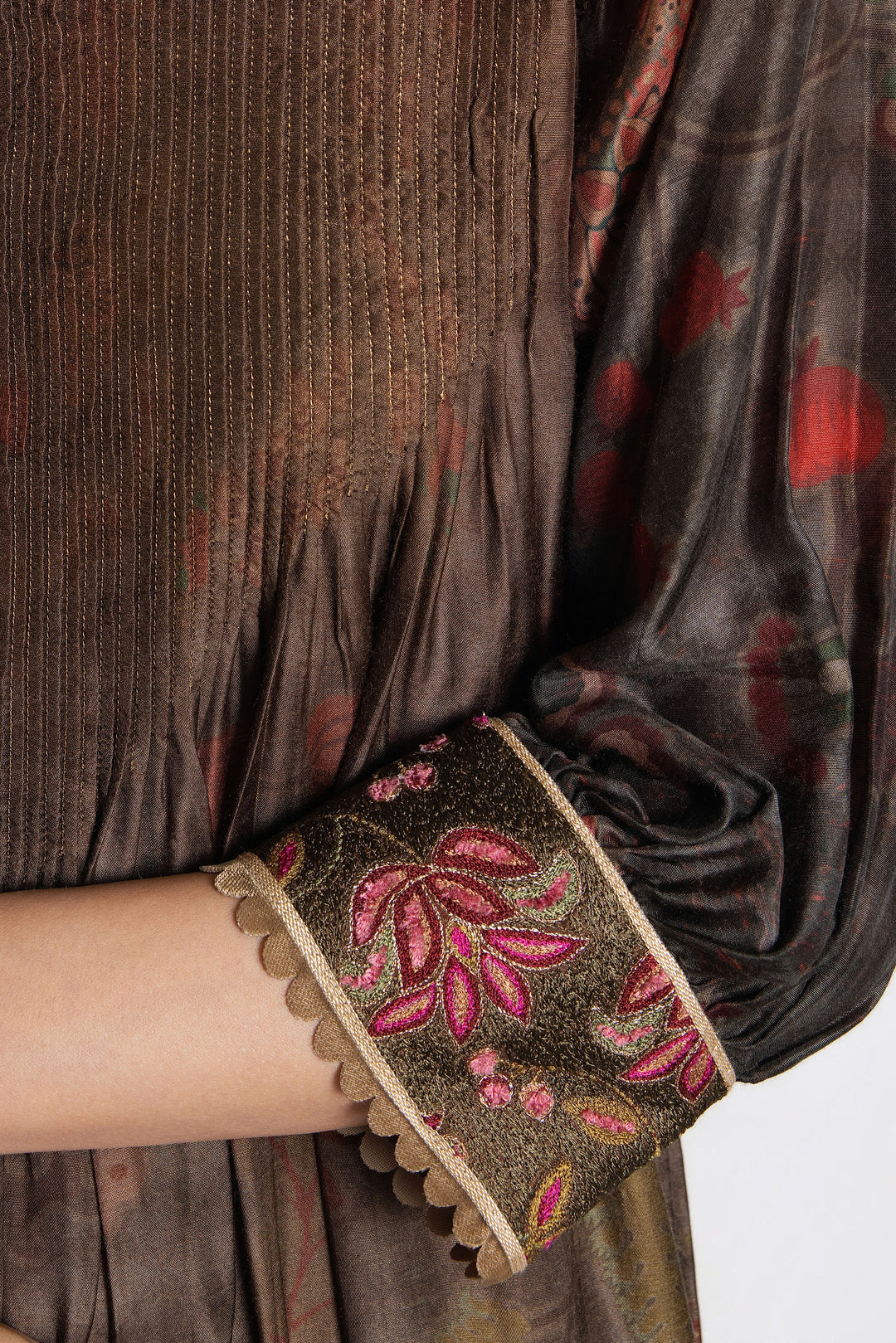 ROOHANI  FLORA
 PINTUCK KURTA
