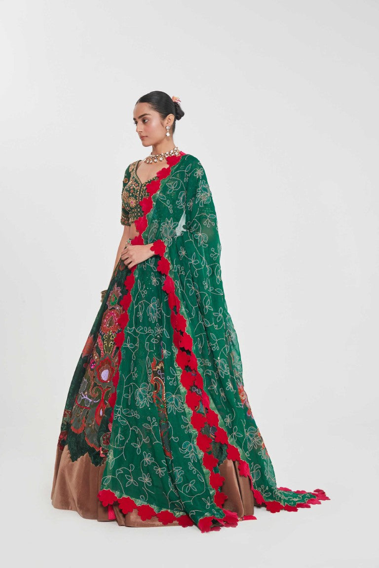 FIRDOUS LEHANGA SET-Kaftan-Siddhartha Bansal