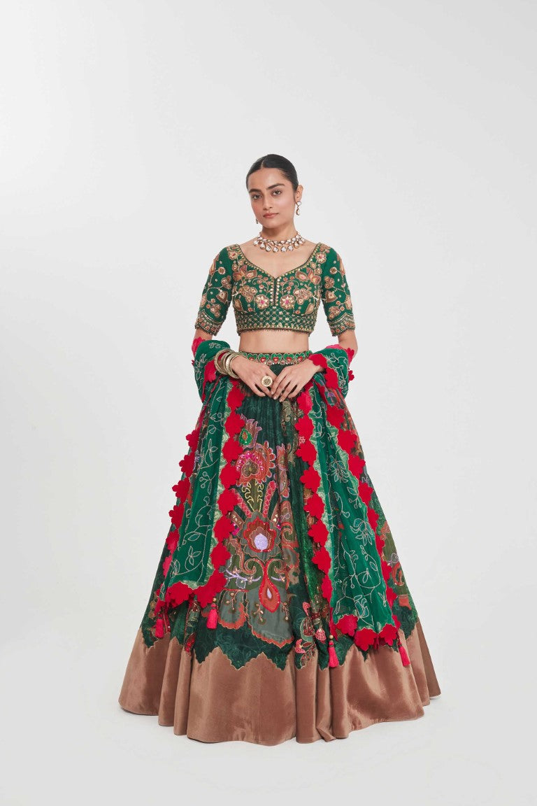 FIRDOUS LEHANGA SET-Kaftan-Siddhartha Bansal