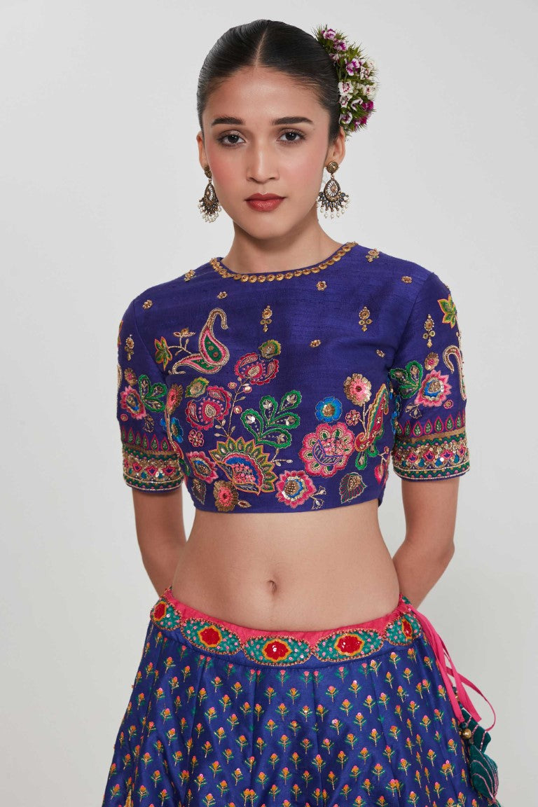 ZEENAT LEHANGA SET-Kaftan-Siddhartha Bansal