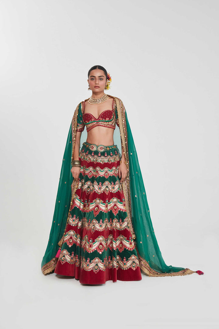 AFREEN LEHENGA SET-Kaftan-Siddhartha Bansal