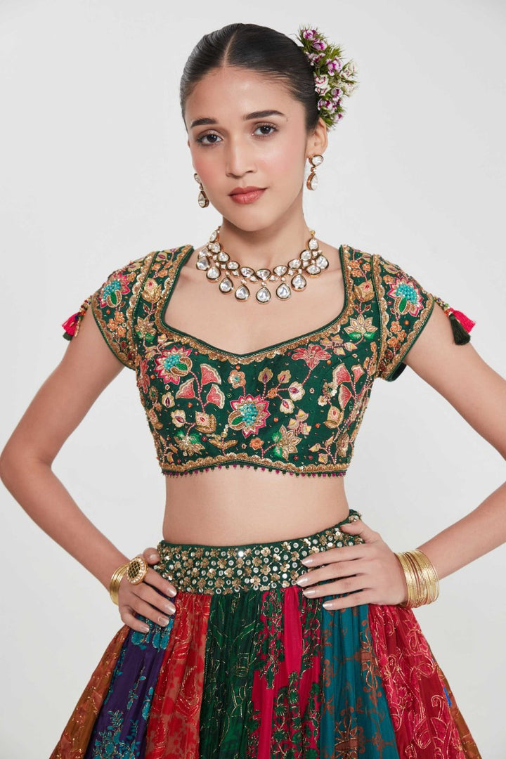 MEHER LEHANGA SET-Kaftan-Siddhartha Bansal