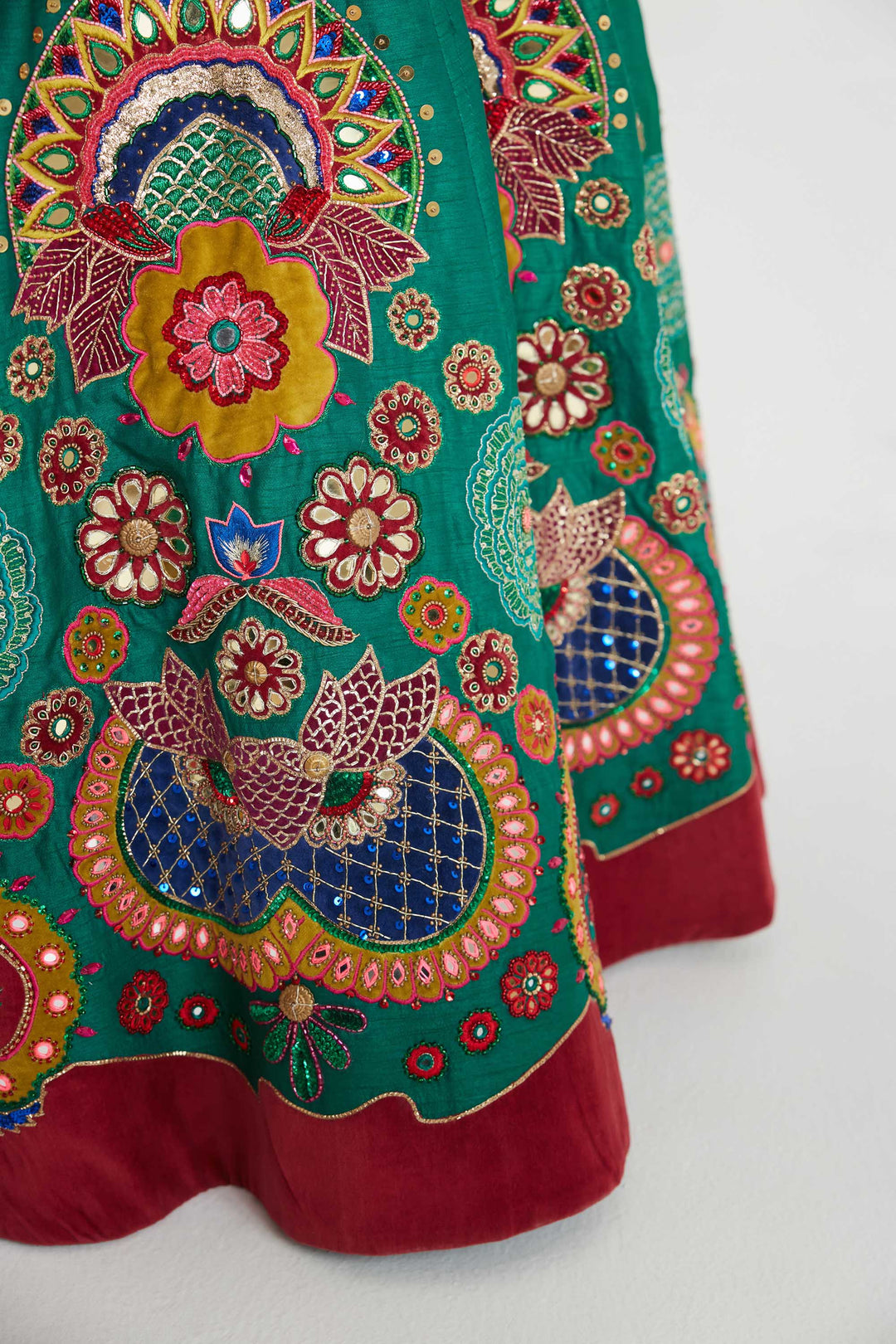 NIHIRA LEHENGA SET-Kaftan-Siddhartha Bansal