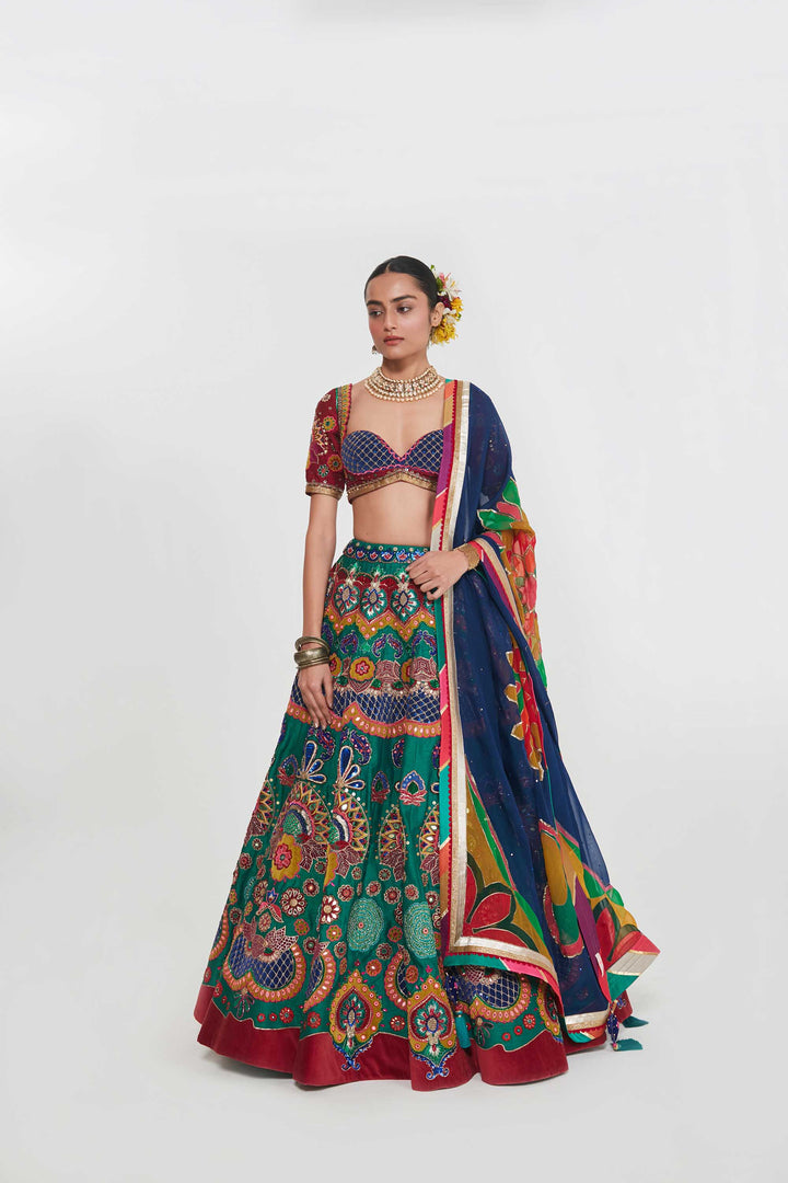 NIHIRA LEHENGA SET-Kaftan-Siddhartha Bansal