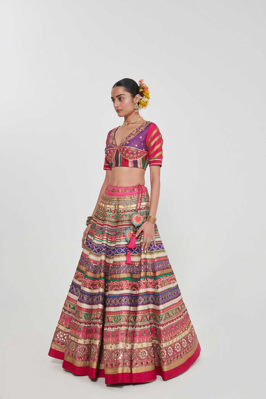 INAYA LEHENGA SET-Kaftan-Siddhartha Bansal