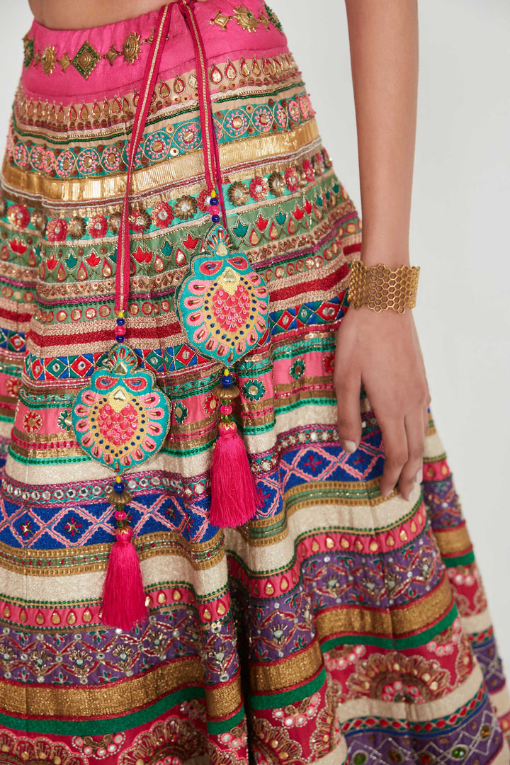 INAYA LEHENGA SET-Kaftan-Siddhartha Bansal