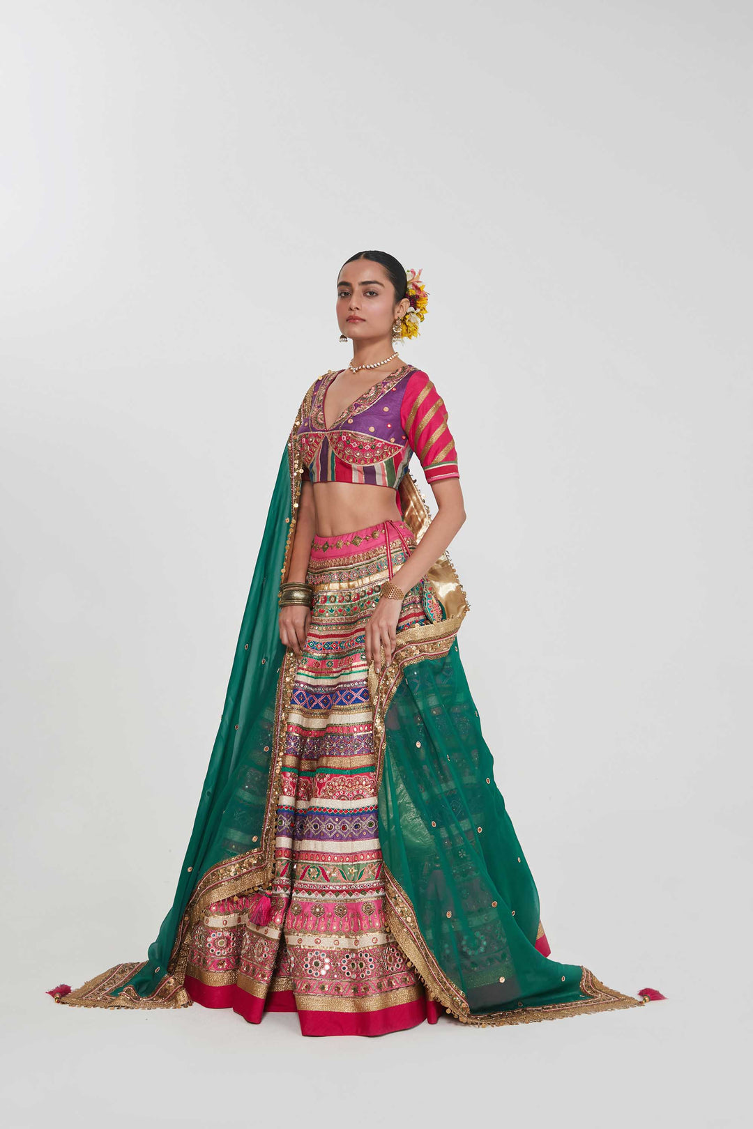 INAYA LEHENGA SET-Kaftan-Siddhartha Bansal