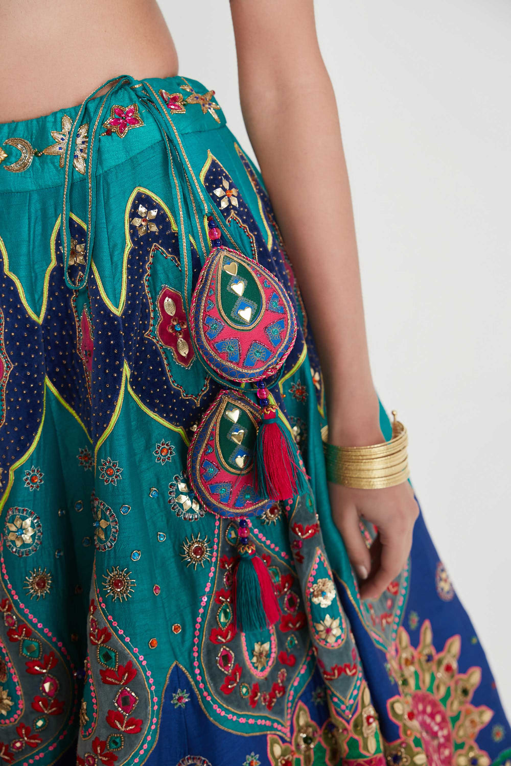 FARIHA LEHENGA SET-Kaftan-Siddhartha Bansal