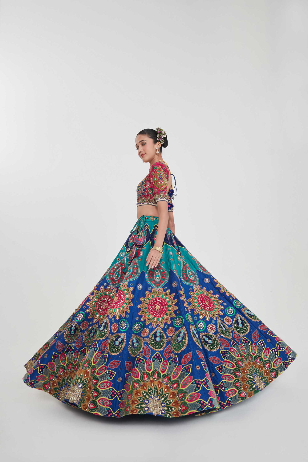 FARIHA LEHENGA SET-Kaftan-Siddhartha Bansal