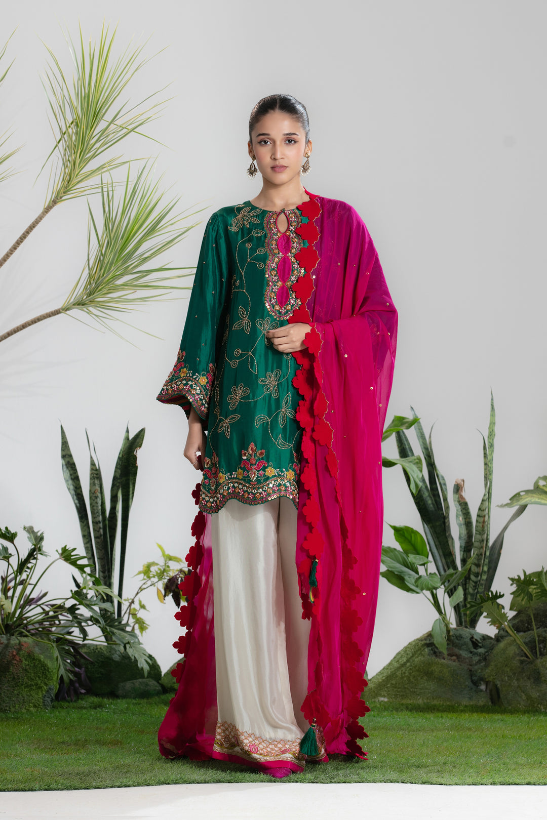MAHIKA KURTA SET-Kaftan-Siddhartha Bansal
