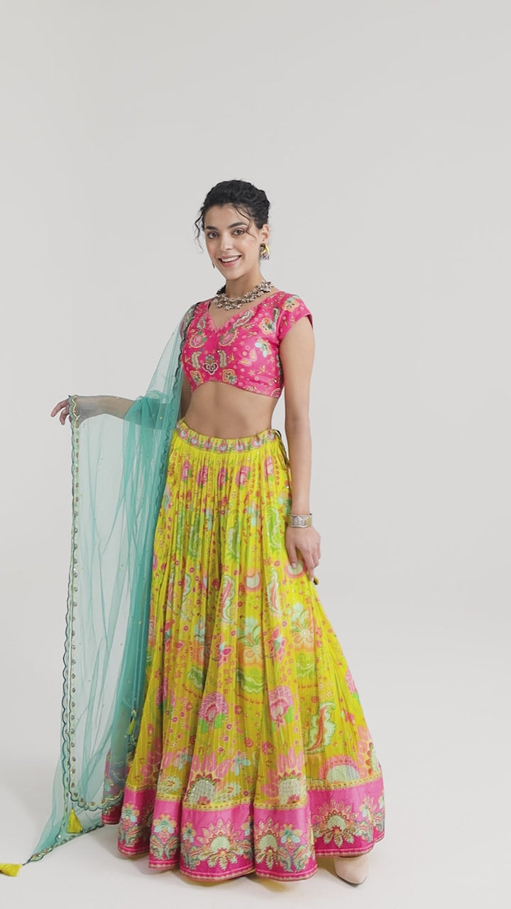 Printed Lehnga With Embroidered Detailing On Border And Blouse With Scalloped Dupatta Set